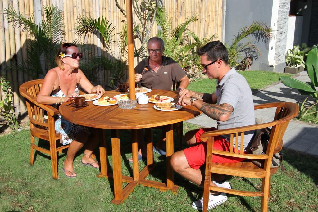 Saren Guest House Canggu Exterior foto